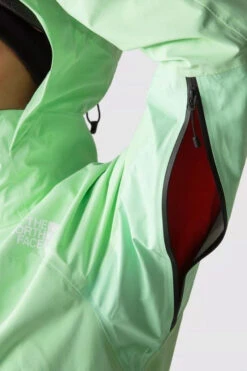 The North Face Womens Summit Torre Egger Futurelight Jacket -COTSWOLD OUTDOOR Shop b11ae90268 5353 r