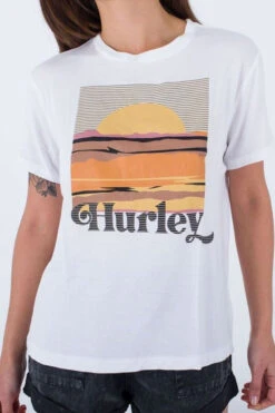 Hurley Womens Sunrise Tee 9 Hurley Womens Sunrise Tee -COTSWOLD OUTDOOR Shop b11bac0562 1010 d