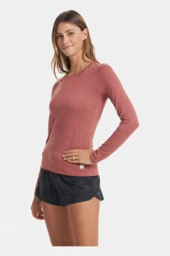 Vuori Womens Lux Crew Long Sleeve Top -COTSWOLD OUTDOOR Shop c11bab0047 3232 c