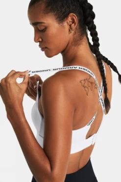 Under Armour Womens UA Infinity 2.0 Mid Sports Bra -COTSWOLD OUTDOOR Shop c11gb90191 1070 z